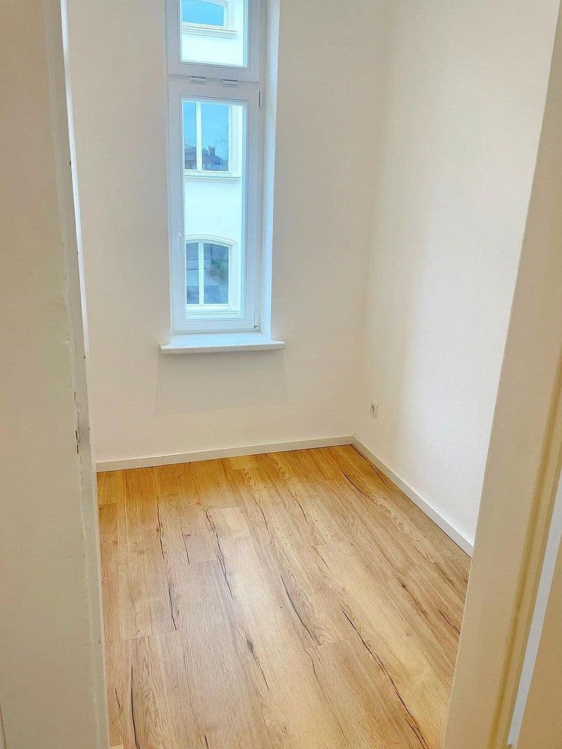 Pronájem bytu 4+1 135 m², Bahnhofstraße 25, Coburg, Bavorsko Pronájem bytu 4+1 135 m², Bahnhofstraße 25, Coburg, Bavorsko