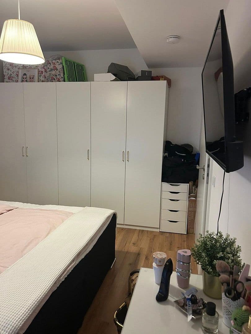 Pronájem bytu 2+1 48 m², St. Anton Str. 215, Krefeld, Severní Porýní-Vestfálsko Pronájem bytu 2+1 48 m², St. Anton Str. 215, Krefeld, Severní Porýní-Vestfálsko