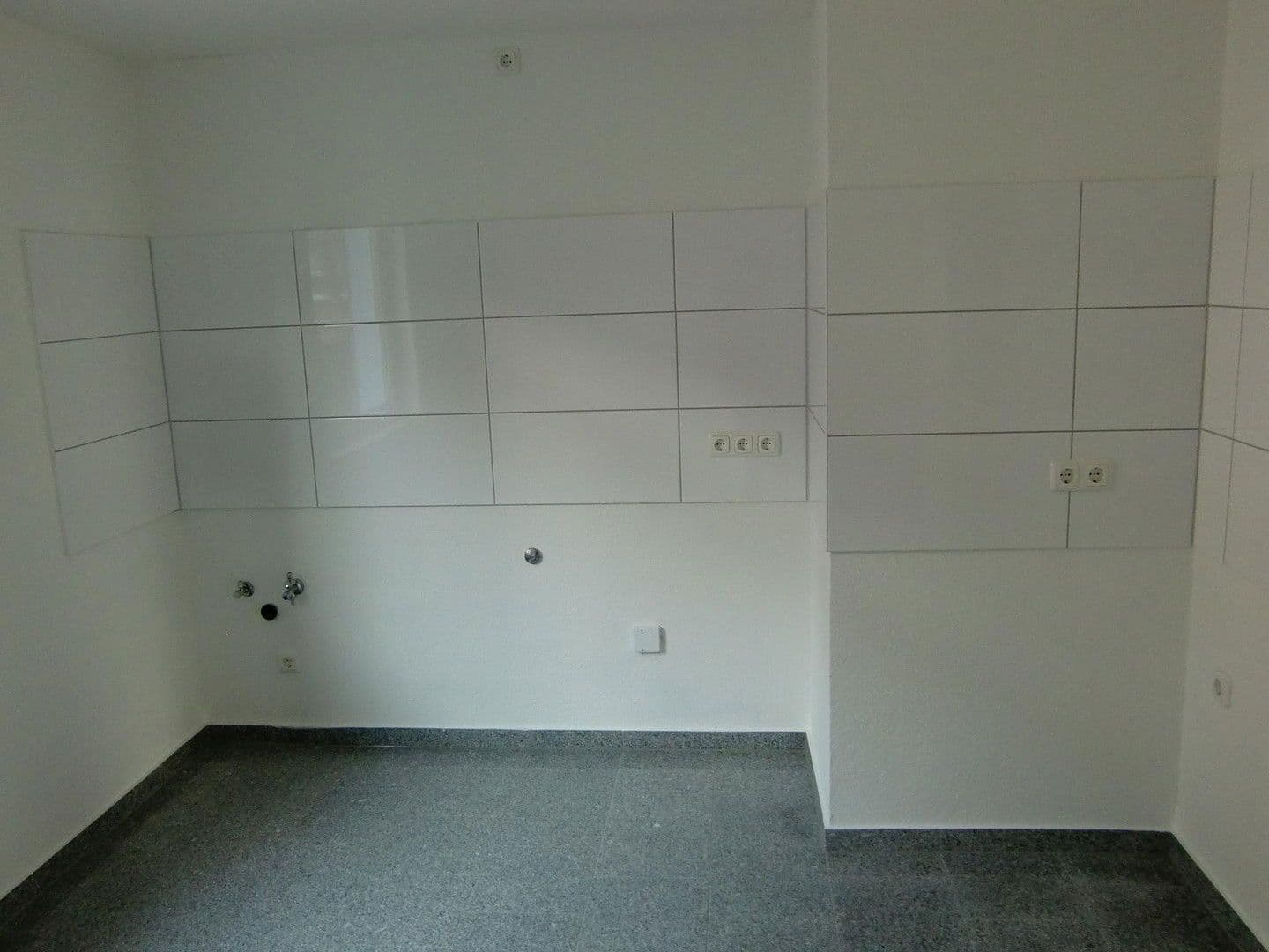 Prodej bytu 3+1 91 m², Steinstr. 48-50, Essen, Severní Porýní-Vestfálsko Prodej bytu 3+1 91 m², Steinstr. 48-50, Essen, Severní Porýní-Vestfálsko