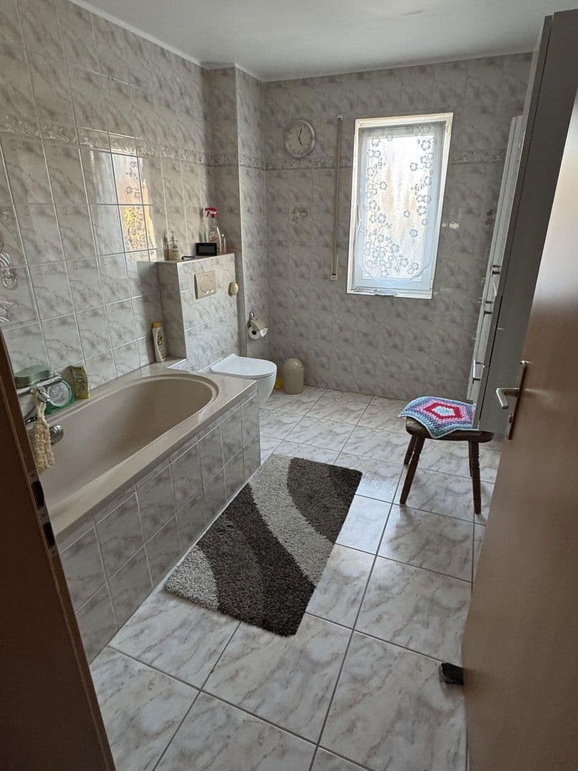 Prodej domu 138 m², pozemek 150 m², Leimen, Bádensko-Württembersko Prodej domu 138 m², pozemek 150 m², Leimen, Bádensko-Württembersko