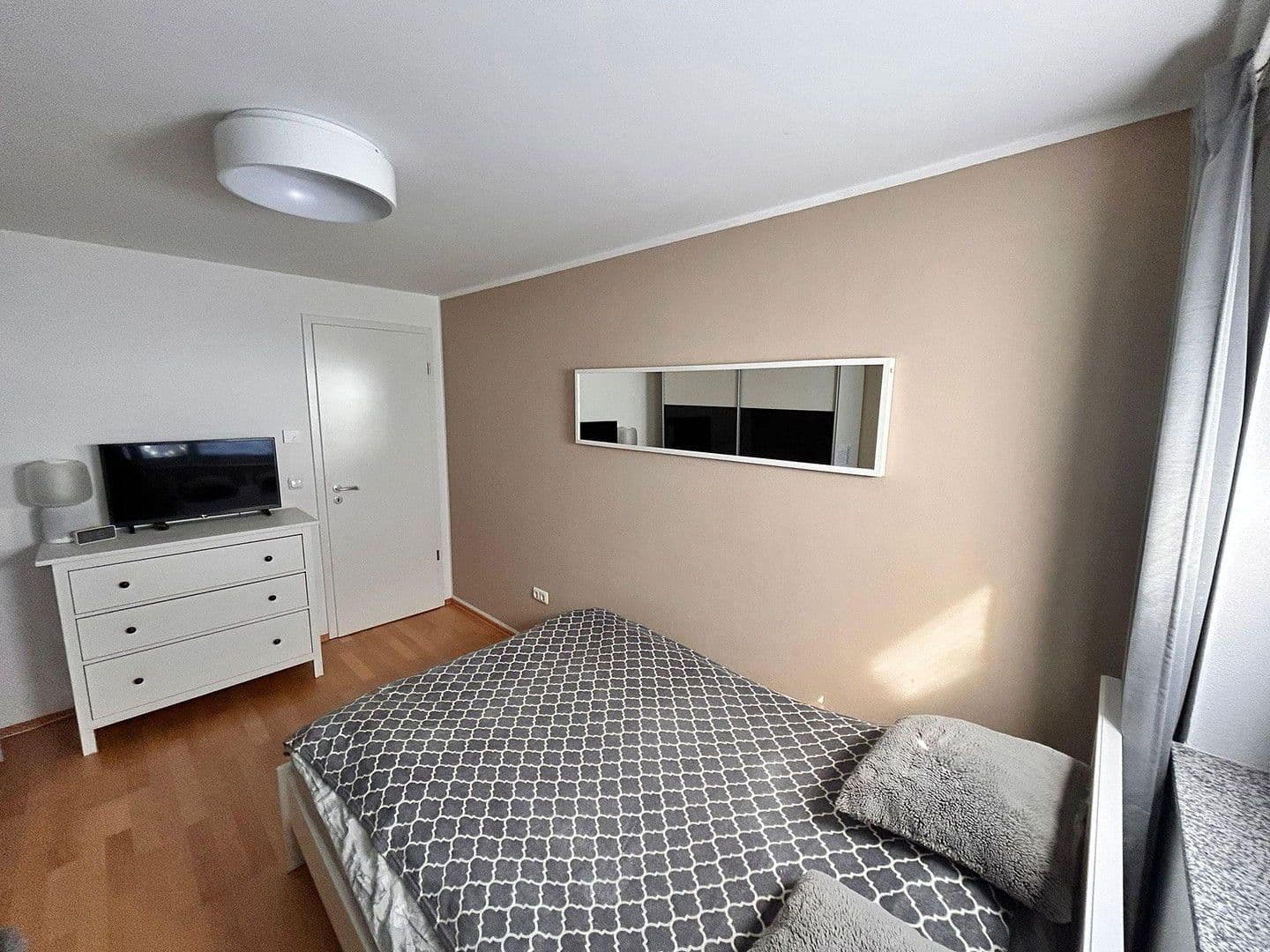 Pronájem bytu 3+1 68 m², Neubiberg, Bavorsko Pronájem bytu 3+1 68 m², Neubiberg, Bavorsko