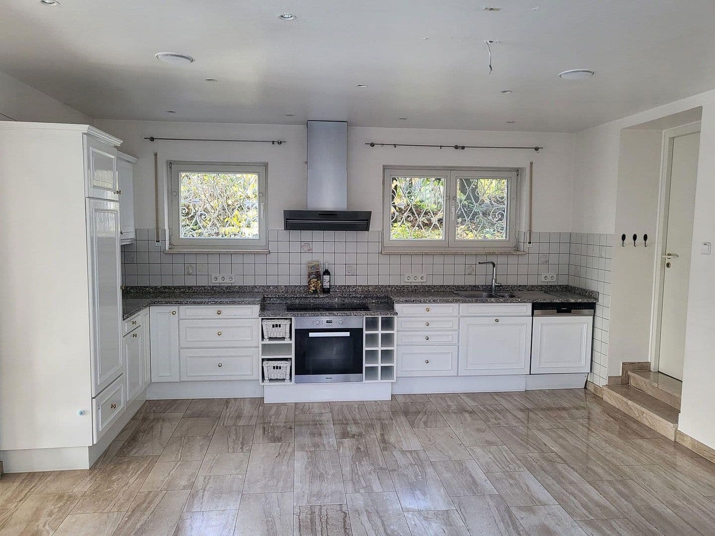 Prodej domu 458 m², pozemek 2.522 m², Ottenbach, Bádensko-Württembersko Prodej domu 458 m², pozemek 2.522 m², Ottenbach, Bádensko-Württembersko