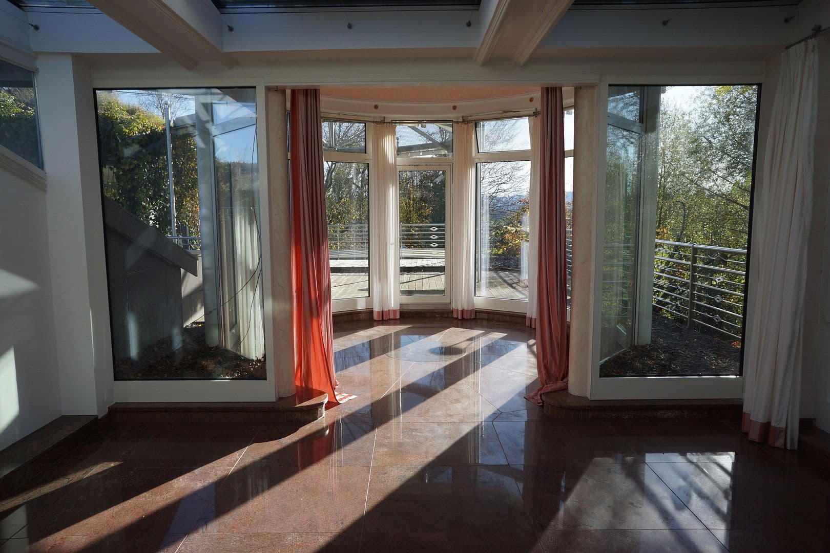 Prodej domu 458 m², pozemek 2.522 m², Ottenbach, Bádensko-Württembersko Prodej domu 458 m², pozemek 2.522 m², Ottenbach, Bádensko-Württembersko