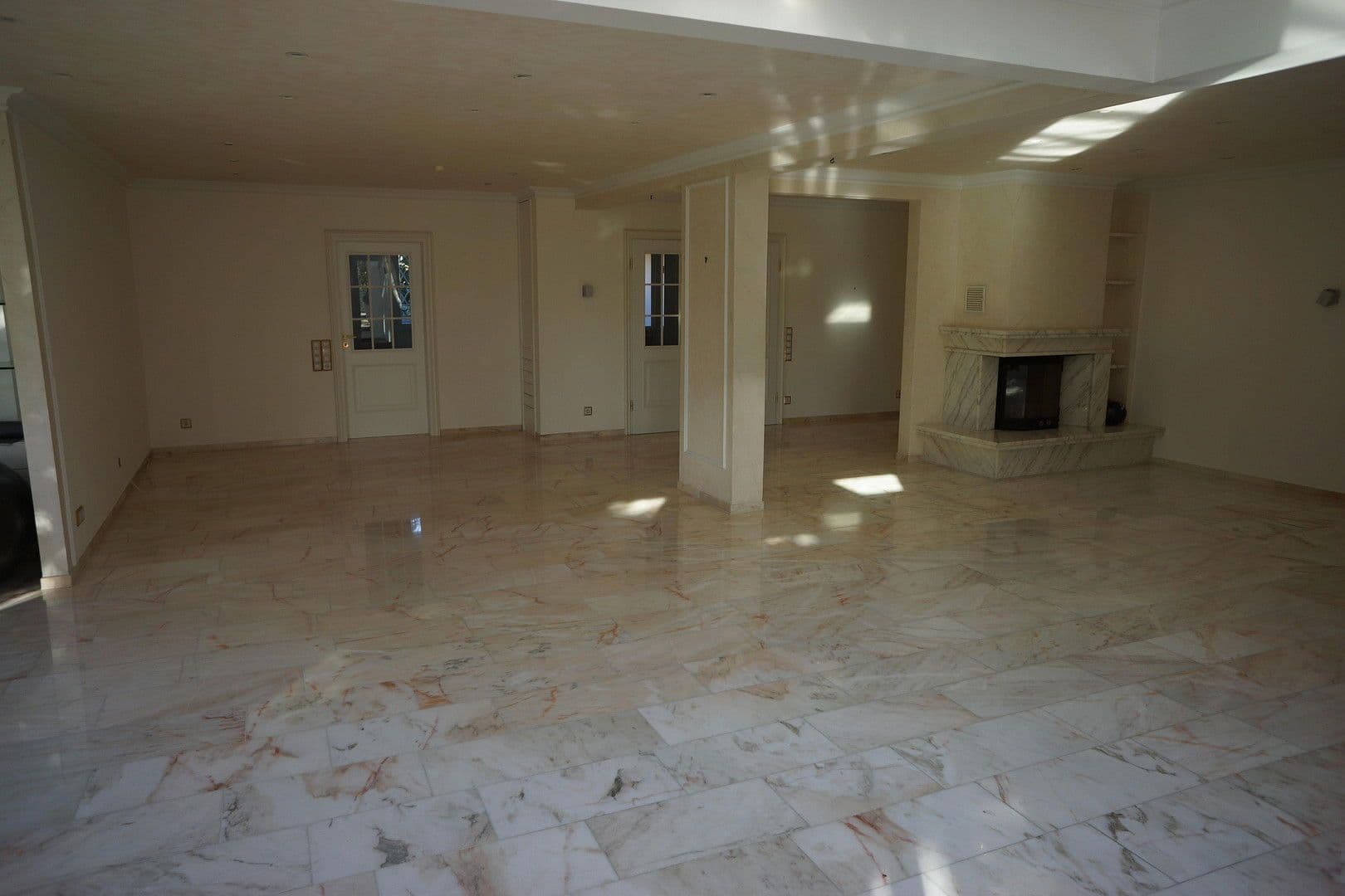 Prodej domu 458 m², pozemek 2.522 m², Ottenbach, Bádensko-Württembersko Prodej domu 458 m², pozemek 2.522 m², Ottenbach, Bádensko-Württembersko