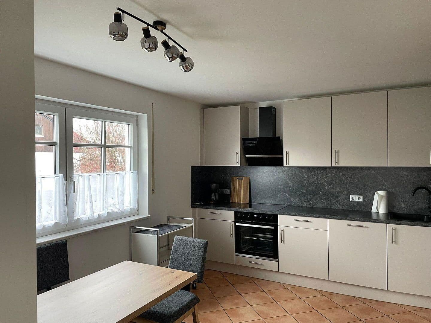 Pronájem bytu 4+1 121 m², Unterhaching, Bavorsko Pronájem bytu 4+1 121 m², Unterhaching, Bavorsko