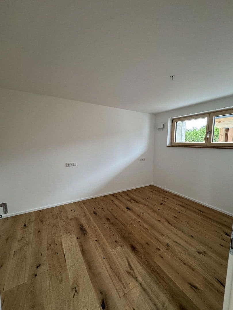 Pronájem bytu 3+1 109 m², Happinger Straße 66, Rosenheim, Bavorsko Pronájem bytu 3+1 109 m², Happinger Straße 66, Rosenheim, Bavorsko