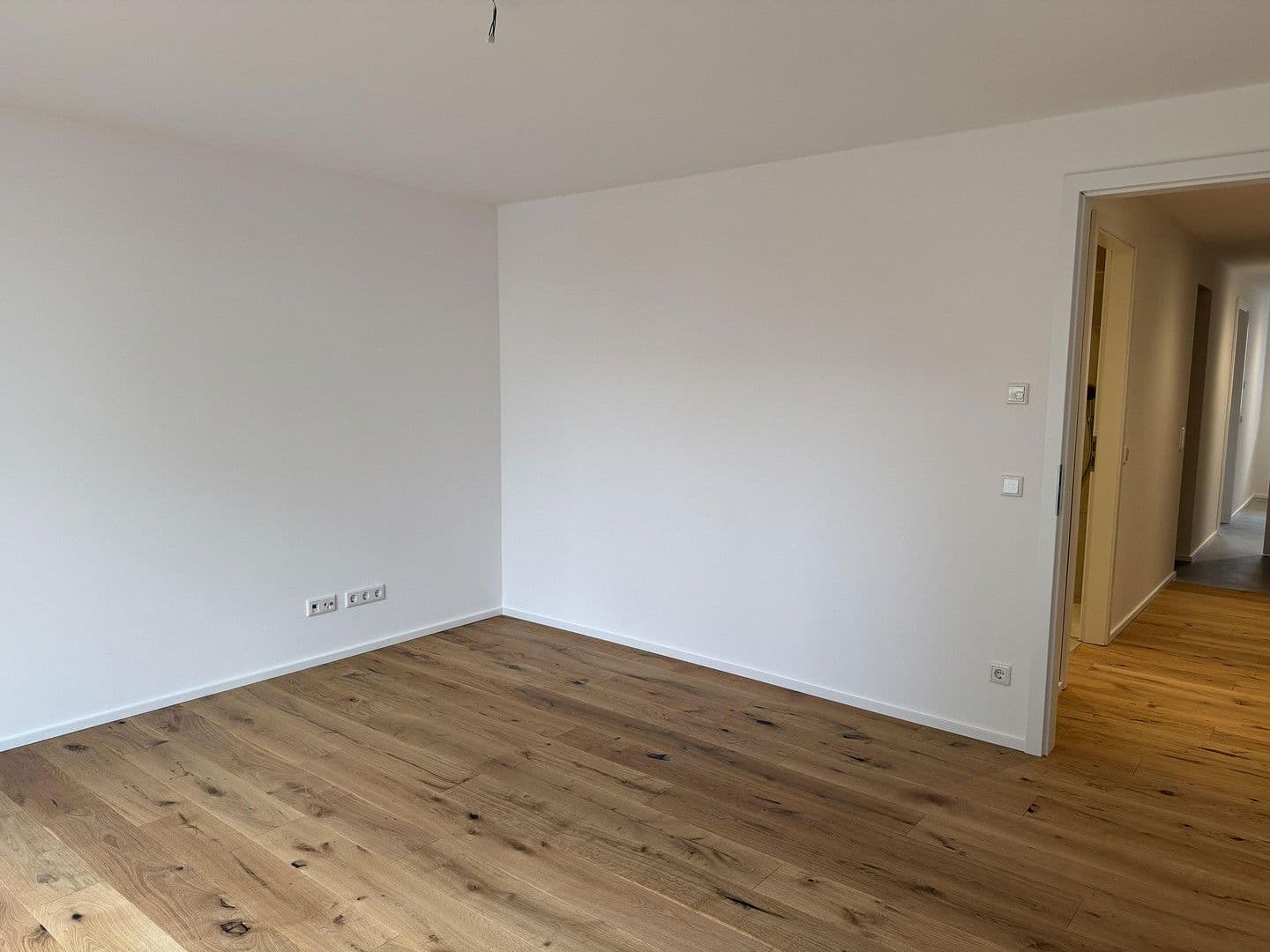Pronájem bytu 3+1 109 m², Happinger Straße 66, Rosenheim, Bavorsko Pronájem bytu 3+1 109 m², Happinger Straße 66, Rosenheim, Bavorsko