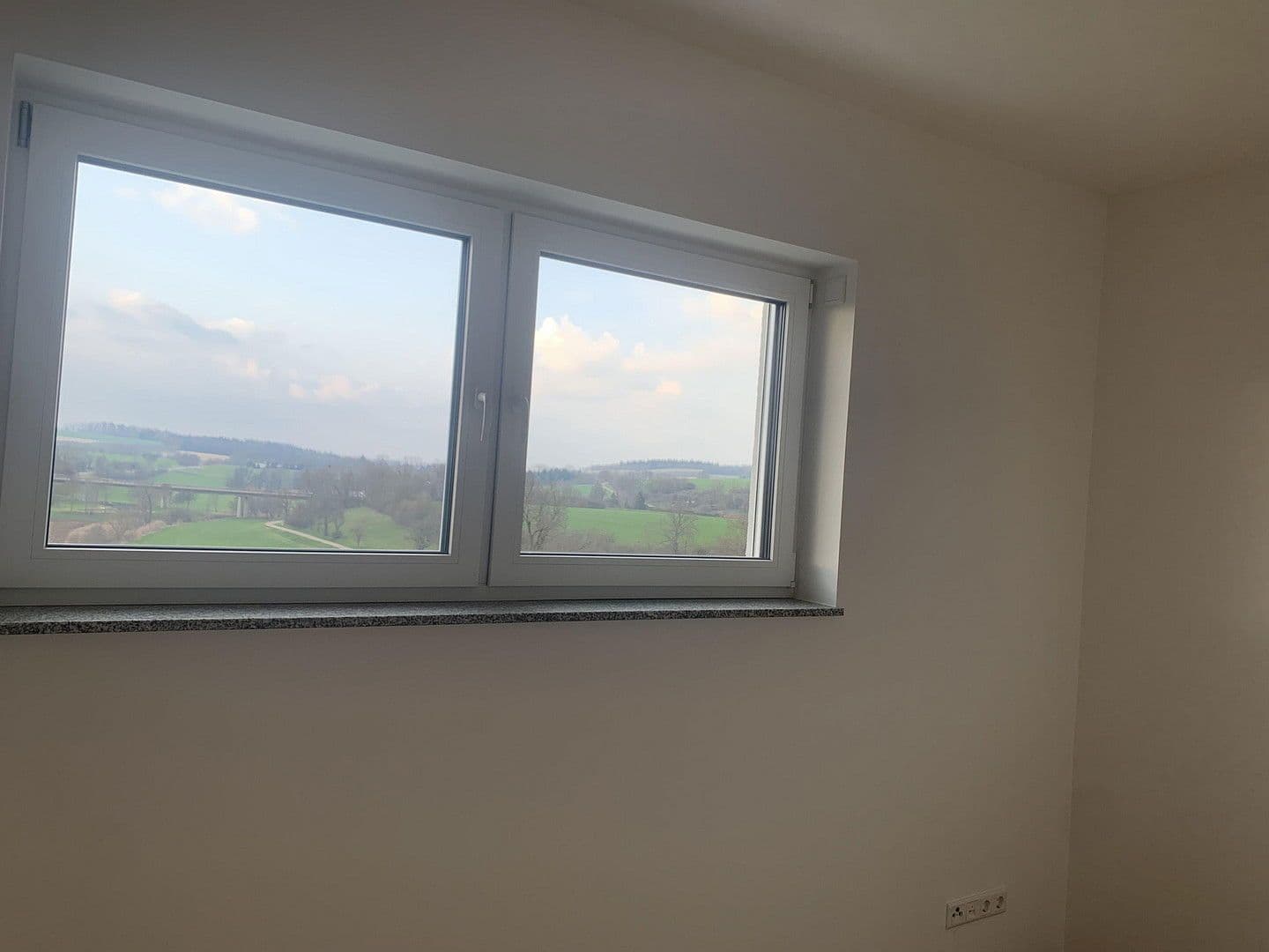 Pronájem bytu 3+kk 90 m², Lauchheim, Bádensko-Württembersko Pronájem bytu 3+kk 90 m², Lauchheim, Bádensko-Württembersko