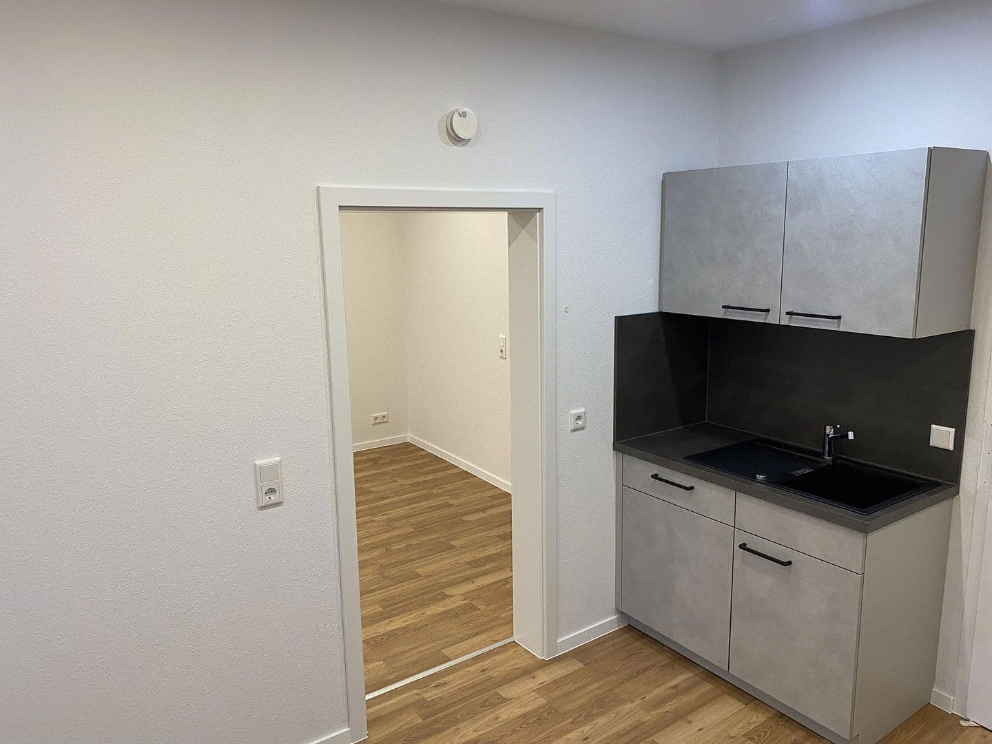 Pronájem bytu 2+1 45 m², Mühlhausen/Thüringen, Durynsko Pronájem bytu 2+1 45 m², Mühlhausen/Thüringen, Durynsko