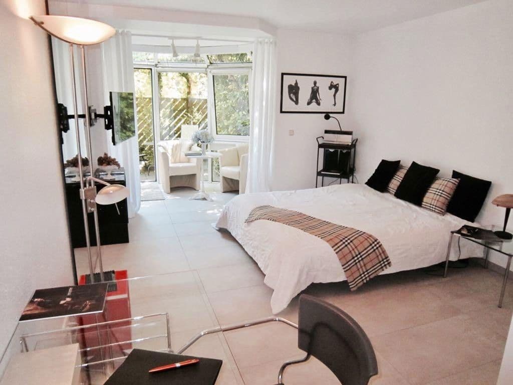 Pronájem bytu 1+1 32 m², Liebigstr. 20 A, München, Bavorsko Pronájem bytu 1+1 32 m², Liebigstr. 20 A, München, Bavorsko