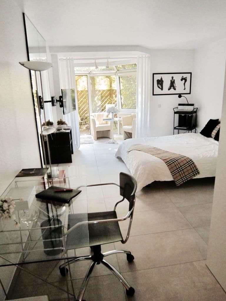 Pronájem bytu 1+1 32 m², Liebigstr. 20 A, München, Bavorsko Pronájem bytu 1+1 32 m², Liebigstr. 20 A, München, Bavorsko