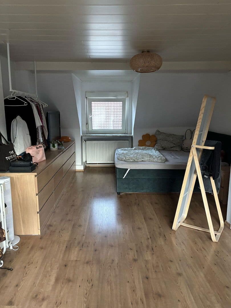 Pronájem bytu 2+1 90 m², Lutherstraße 8, Osnabrück, Dolní Sasko Pronájem bytu 2+1 90 m², Lutherstraße 8, Osnabrück, Dolní Sasko