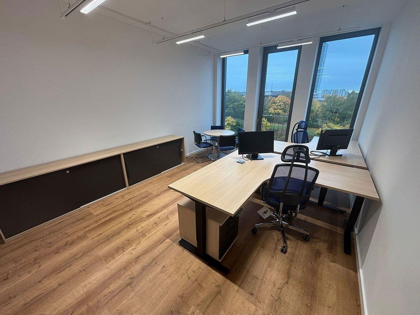 Pronájem kanceláře 1.200 m², Pelkovenstraße 145, München, Bavorsko Pronájem kanceláře 1.200 m², Pelkovenstraße 145, München, Bavorsko