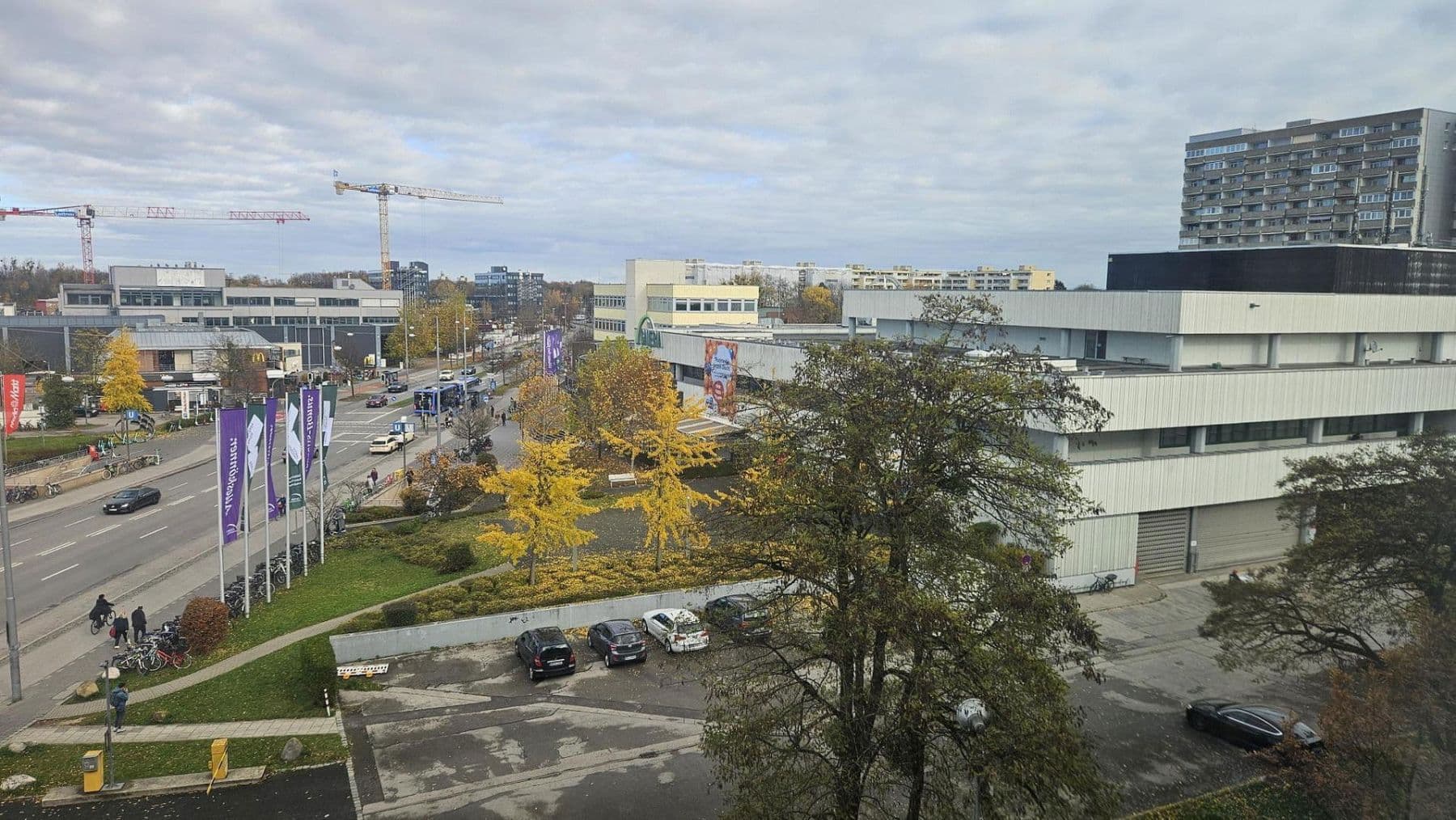 Pronájem kanceláře 1.200 m², Pelkovenstraße 145, München, Bavorsko Pronájem kanceláře 1.200 m², Pelkovenstraße 145, München, Bavorsko