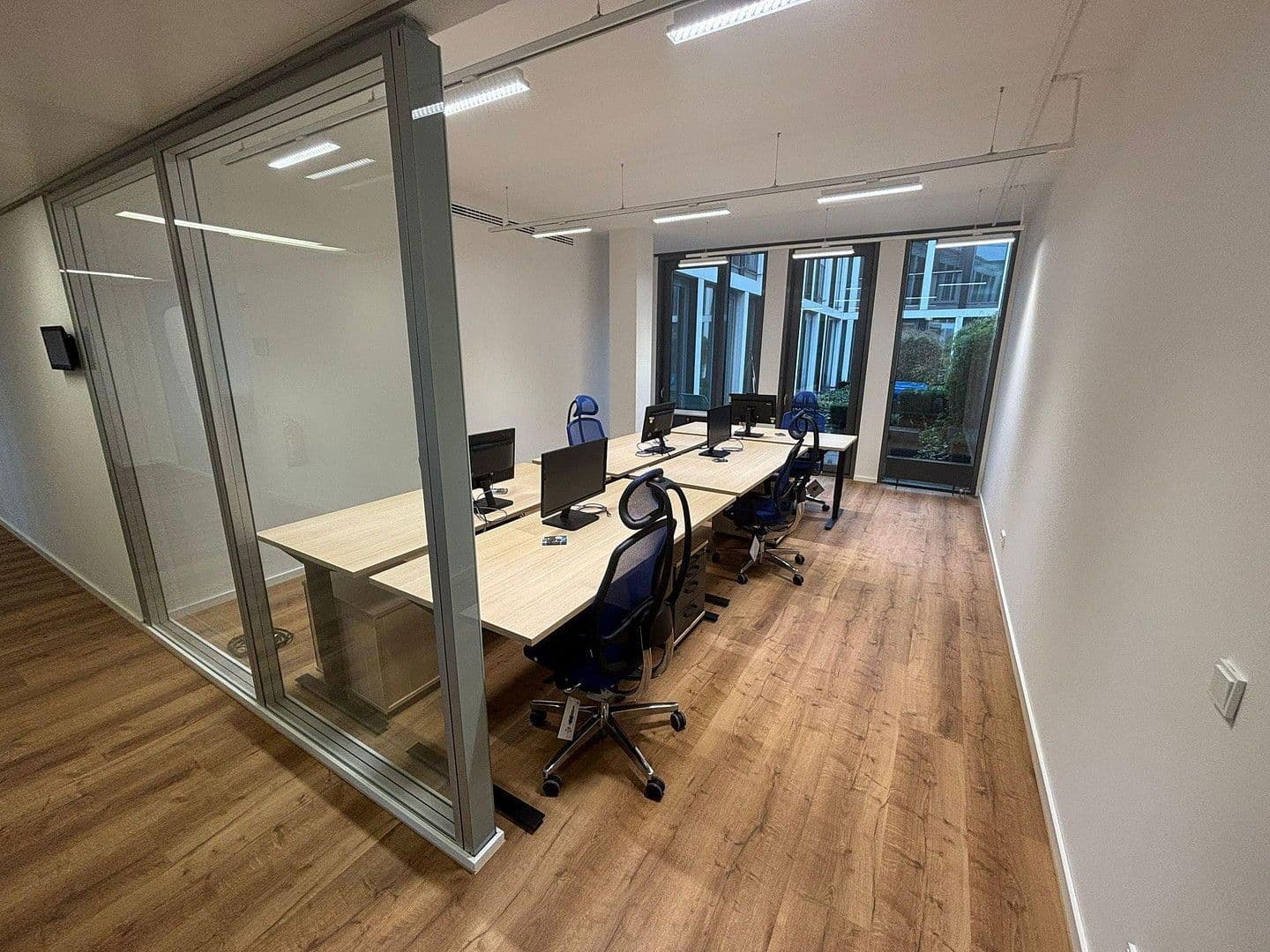 Pronájem kanceláře 1.200 m², Pelkovenstraße 145, München, Bavorsko Pronájem kanceláře 1.200 m², Pelkovenstraße 145, München, Bavorsko