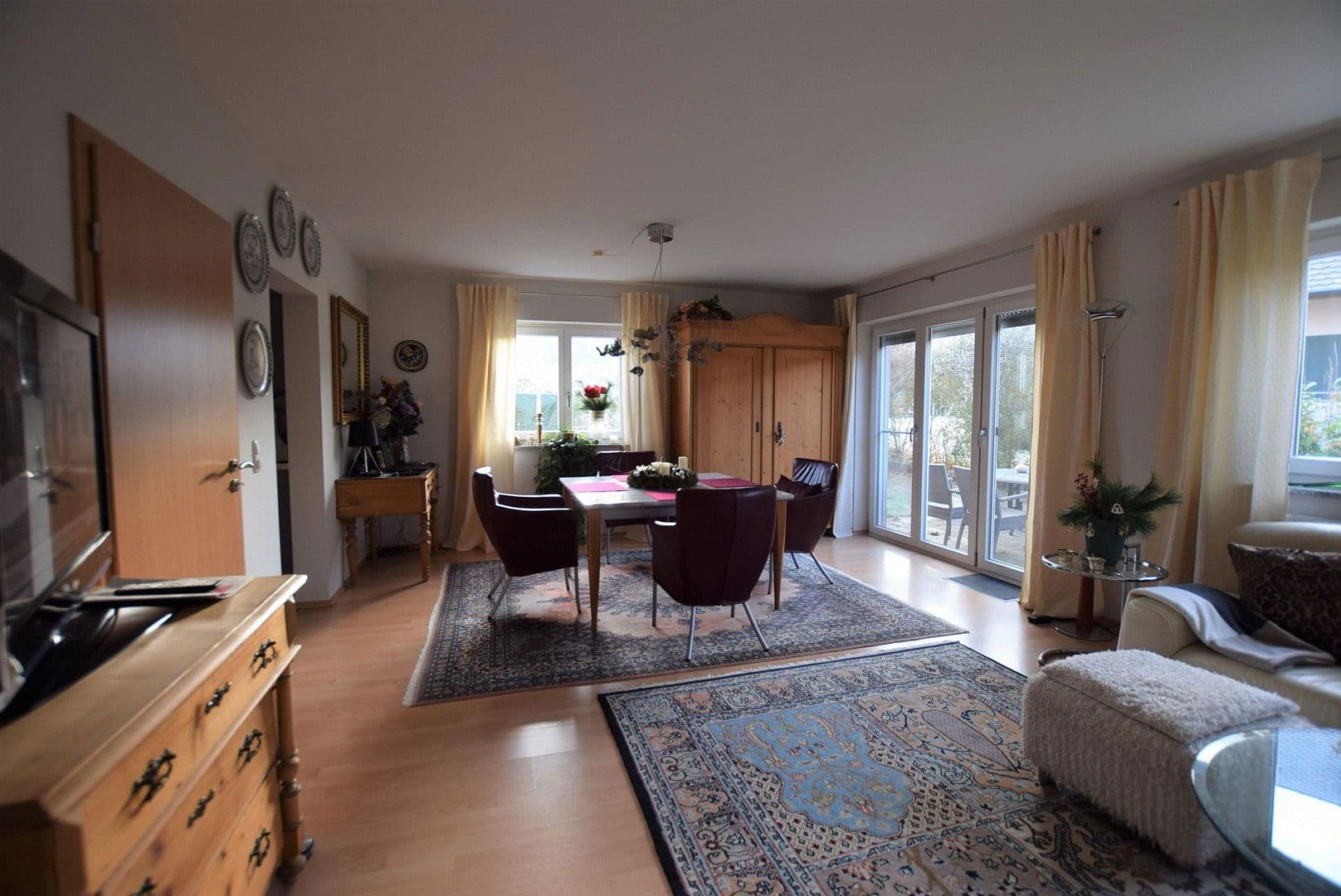 Pronájem domu 166 m², pozemek 230 m², Bubenreuth, Bavorsko Pronájem domu 166 m², pozemek 230 m², Bubenreuth, Bavorsko