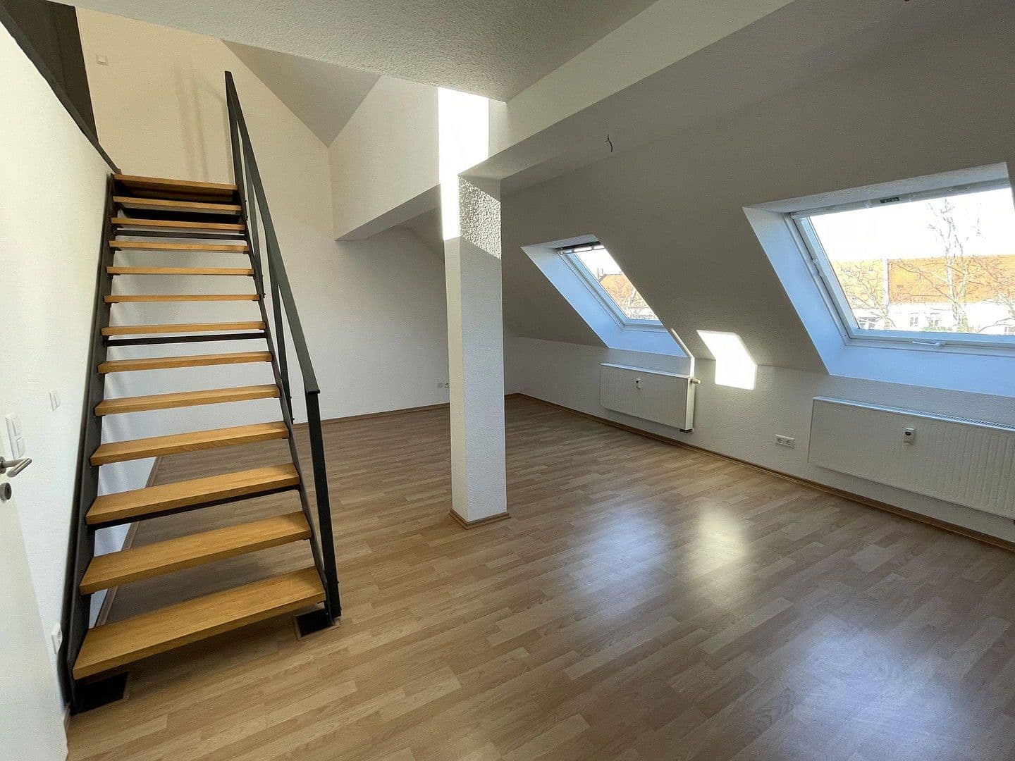 Pronájem bytu 2+1 73 m², Leipzig, Sasko Pronájem bytu 2+1 73 m², Leipzig, Sasko