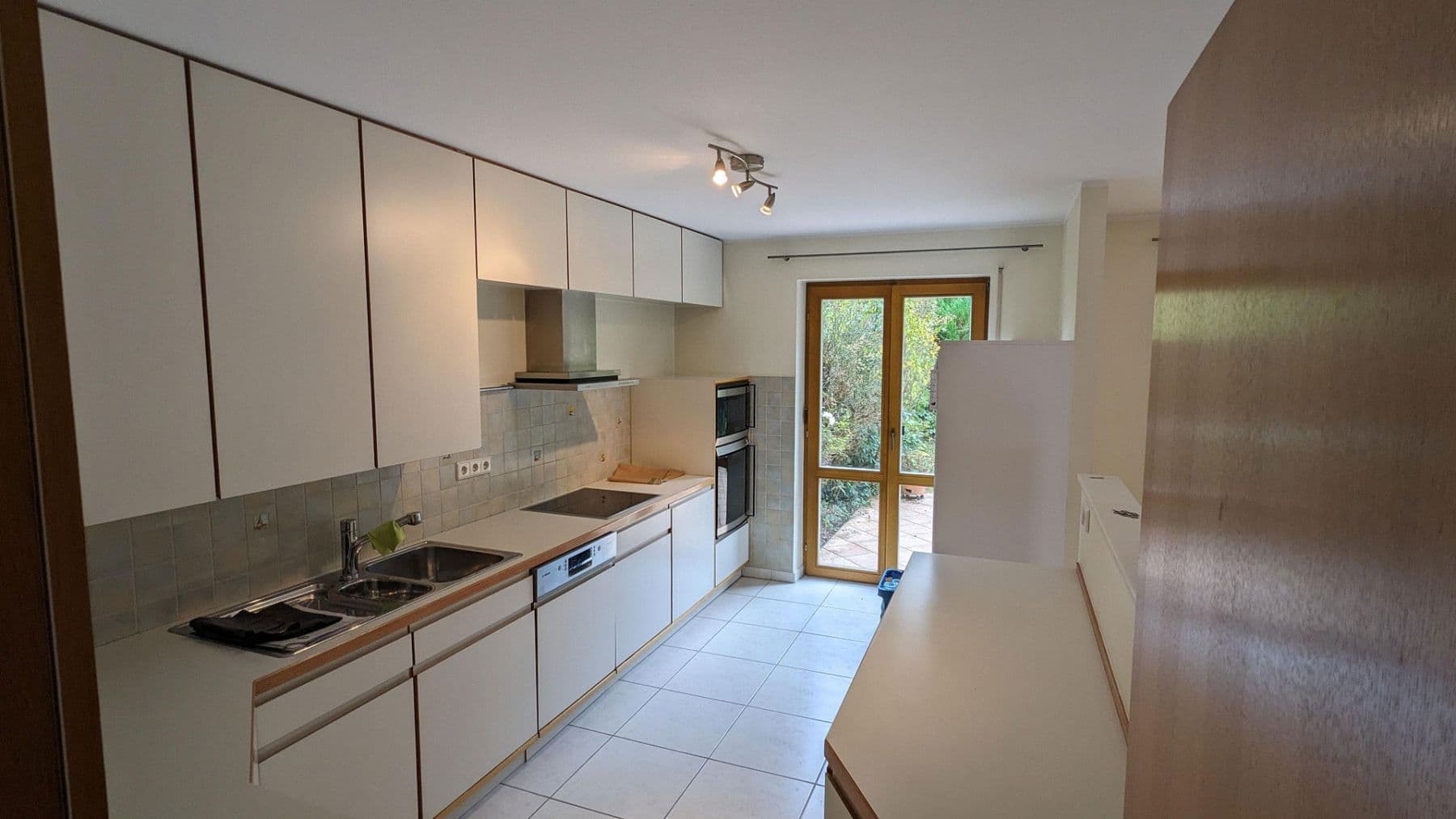 Prodej domu 150 m², pozemek 213 m², Baden-Baden, Bádensko-Württembersko Prodej domu 150 m², pozemek 213 m², Baden-Baden, Bádensko-Württembersko