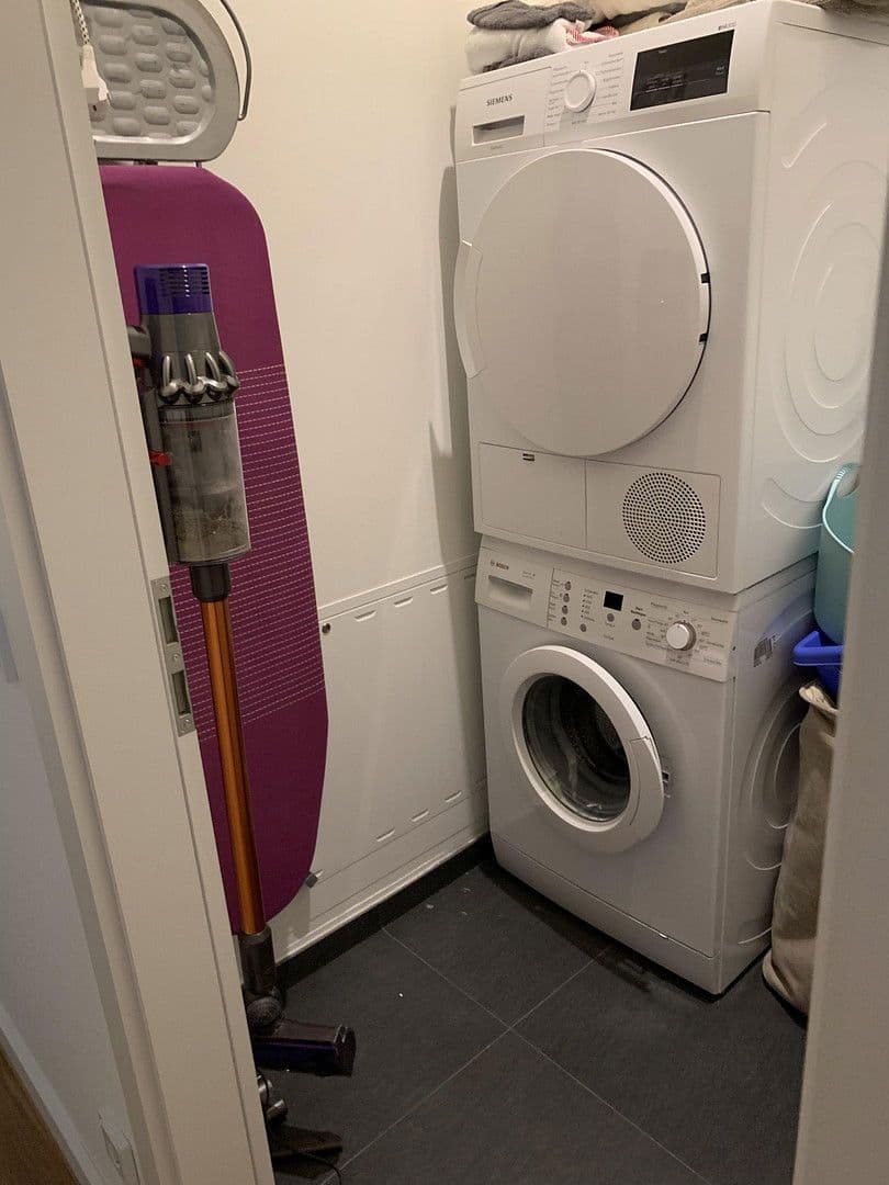 Pronájem bytu 3+1 105 m², Gervinusstr.3c, Berlin, Berlín Pronájem bytu 3+1 105 m², Gervinusstr.3c, Berlin, Berlín