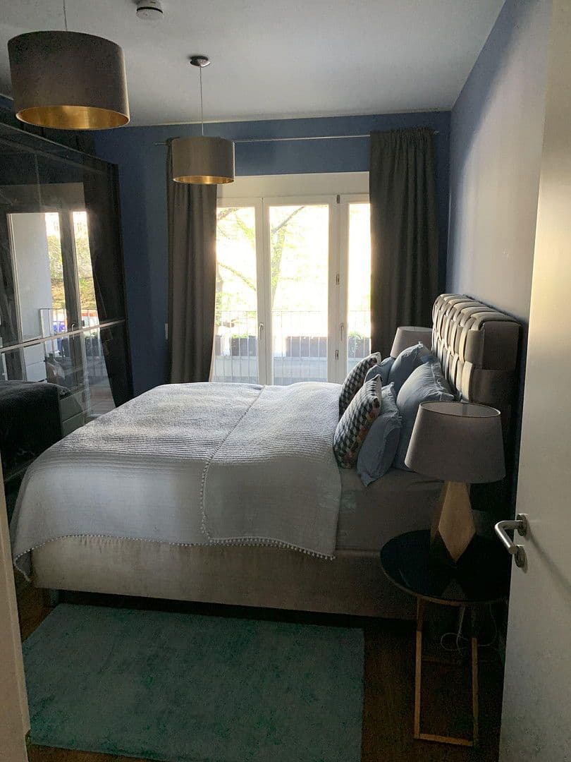 Pronájem bytu 3+1 105 m², Gervinusstr.3c, Berlin, Berlín Pronájem bytu 3+1 105 m², Gervinusstr.3c, Berlin, Berlín