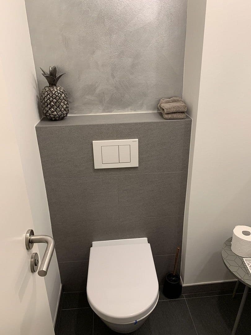 Pronájem bytu 3+1 105 m², Gervinusstr.3c, Berlin, Berlín Pronájem bytu 3+1 105 m², Gervinusstr.3c, Berlin, Berlín