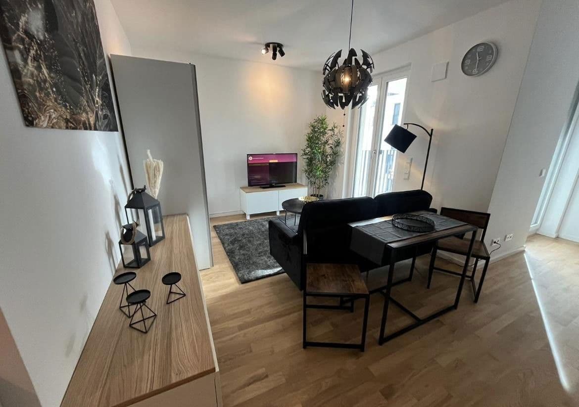 Pronájem bytu 1+1 40 m², Rathausgasse 7, Schönefeld, Braniborsko Pronájem bytu 1+1 40 m², Rathausgasse 7, Schönefeld, Braniborsko