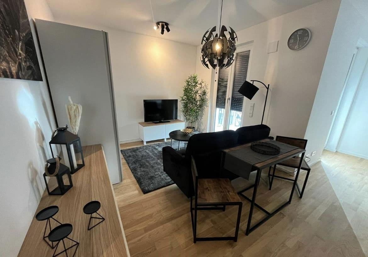 Pronájem bytu 1+1 40 m², Rathausgasse 7, Schönefeld, Braniborsko Pronájem bytu 1+1 40 m², Rathausgasse 7, Schönefeld, Braniborsko