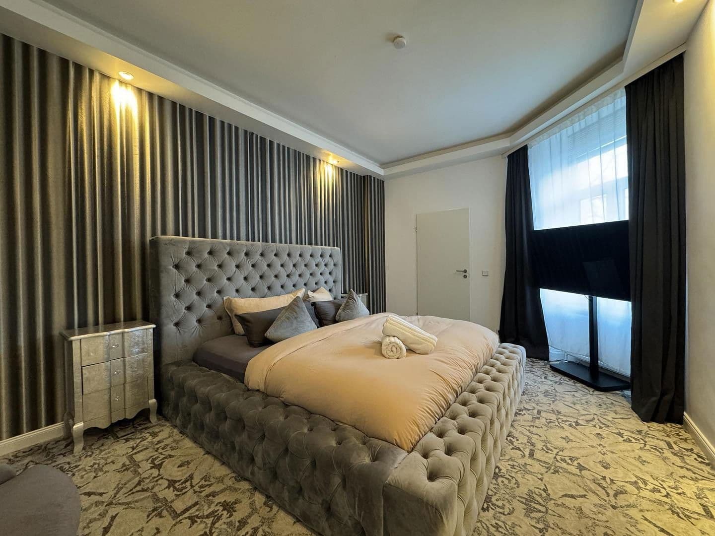 Prodej nebytového prostoru 1.186 m², Halle, Sasko-Anhaltsko Prodej nebytového prostoru 1.186 m², Halle, Sasko-Anhaltsko