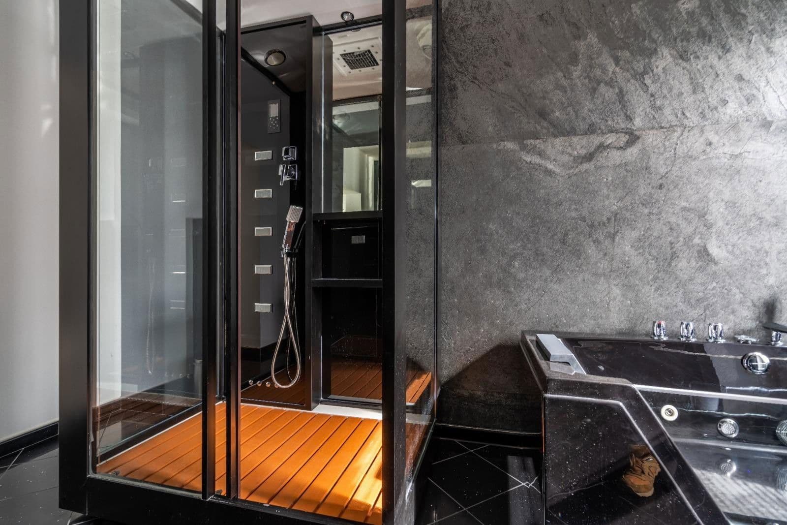 Prodej nebytového prostoru 1.186 m², Halle, Sasko-Anhaltsko Prodej nebytového prostoru 1.186 m², Halle, Sasko-Anhaltsko