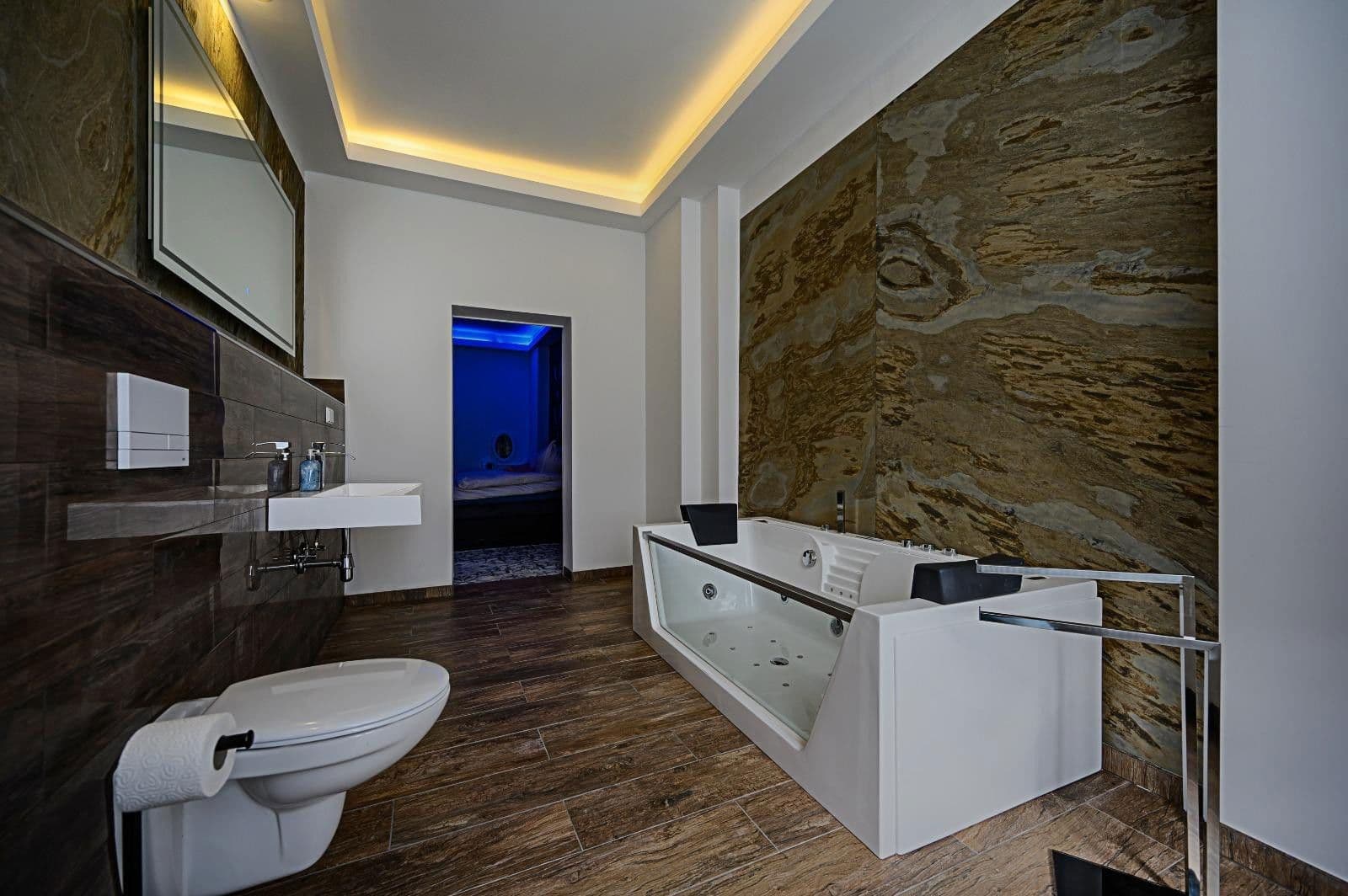 Prodej nebytového prostoru 1.186 m², Halle, Sasko-Anhaltsko Prodej nebytového prostoru 1.186 m², Halle, Sasko-Anhaltsko