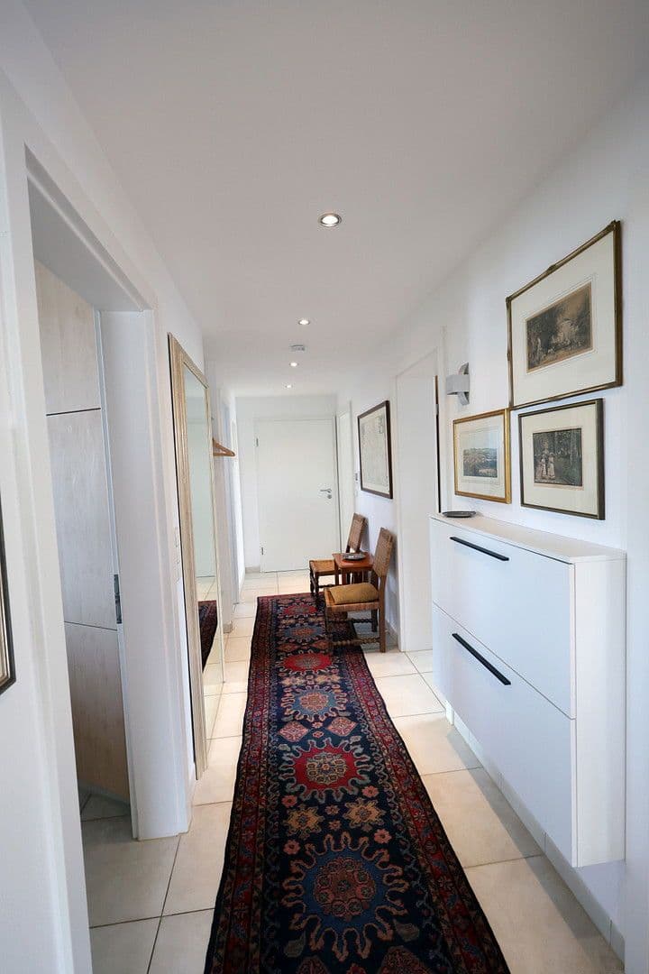 Pronájem bytu 4+kk 110 m², Leinfelden-Echterdingen, Bádensko-Württembersko Pronájem bytu 4+kk 110 m², Leinfelden-Echterdingen, Bádensko-Württembersko