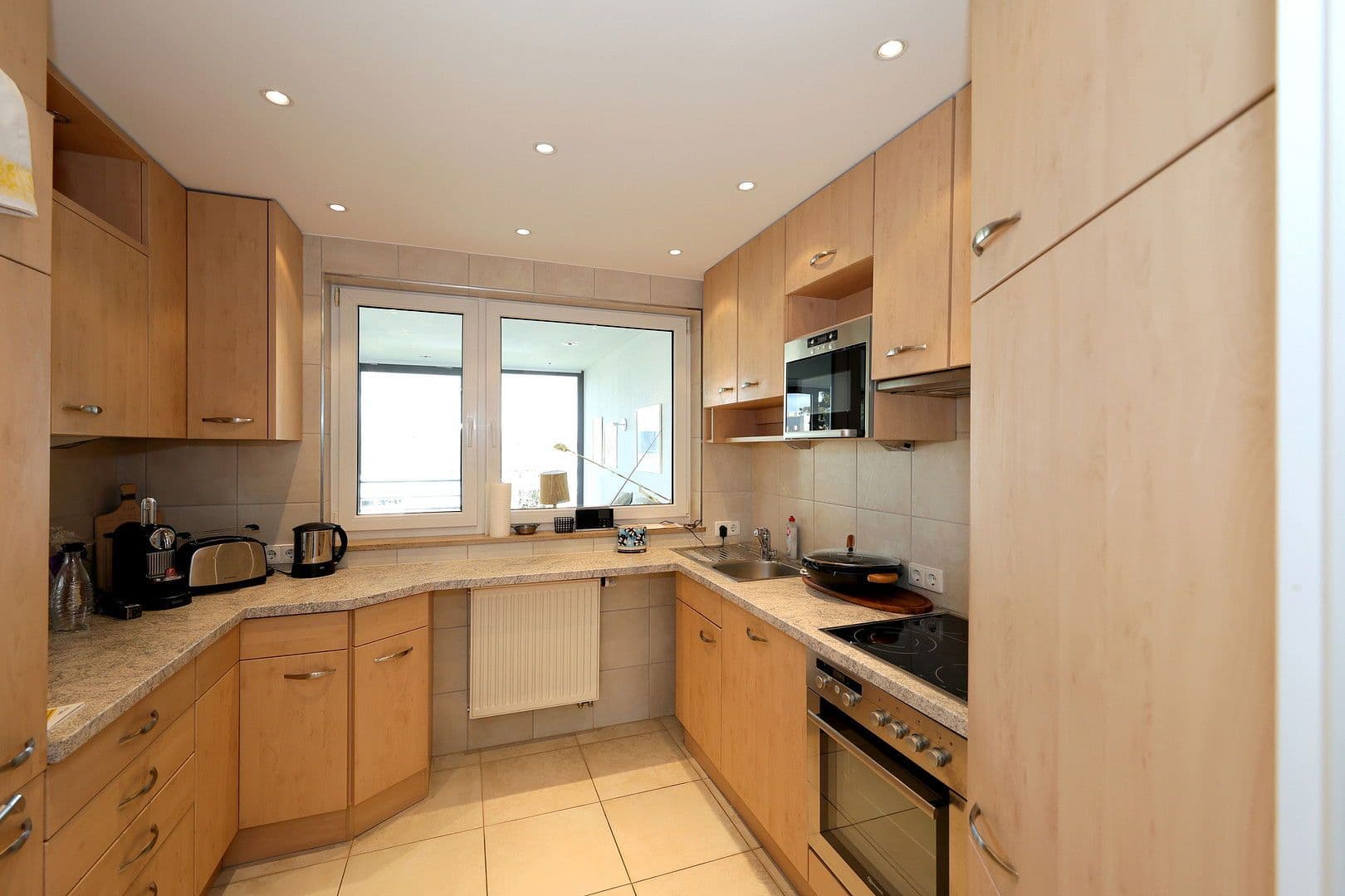 Pronájem bytu 4+kk 110 m², Leinfelden-Echterdingen, Bádensko-Württembersko Pronájem bytu 4+kk 110 m², Leinfelden-Echterdingen, Bádensko-Württembersko