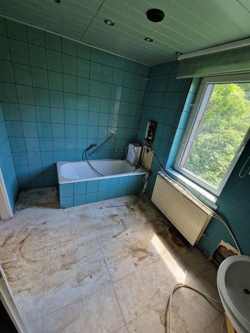 Prodej domu 110 m², pozemek 637 m², Straße des Friedens 14b, Lauscha, Durynsko Prodej domu 110 m², pozemek 637 m², Straße des Friedens 14b, Lauscha, Durynsko