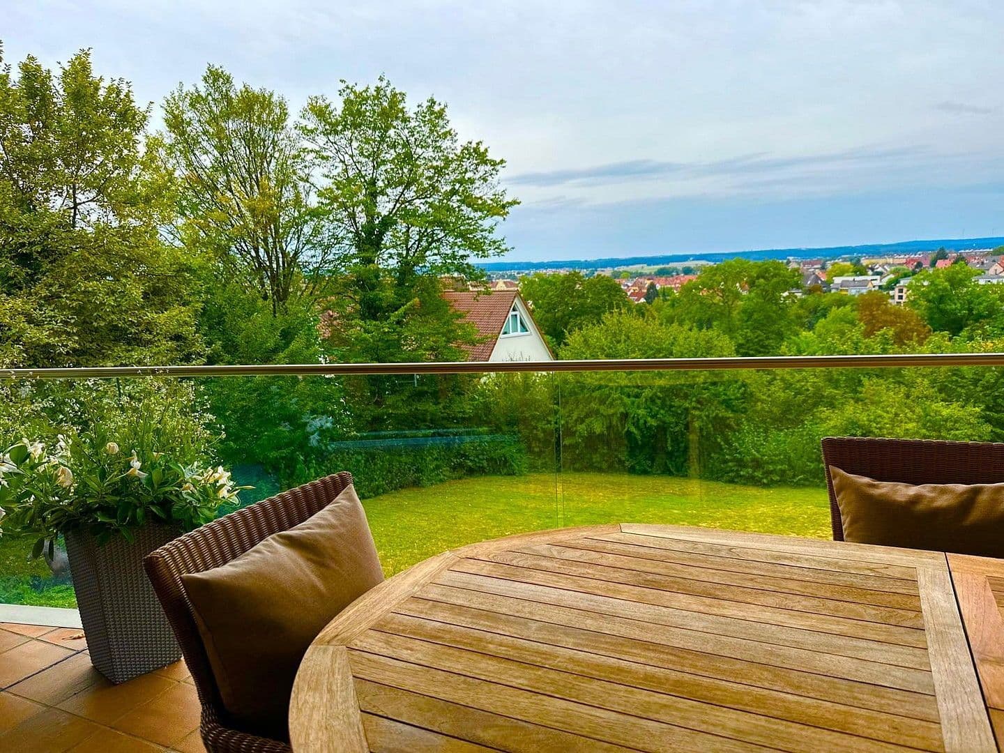 Prodej domu 290 m², pozemek 1.200 m², Amberg, Bavorsko Prodej domu 290 m², pozemek 1.200 m², Amberg, Bavorsko