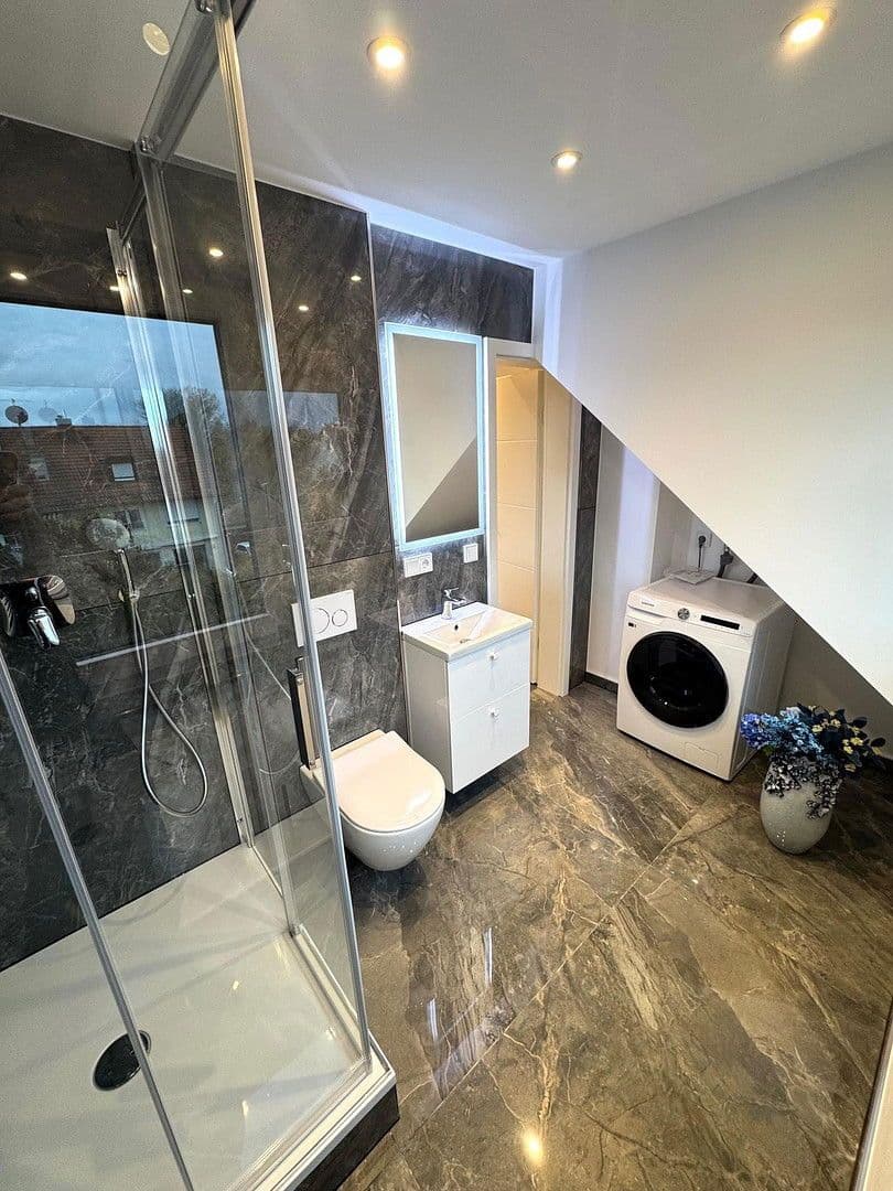 Pronájem bytu 1+1 33 m², Schwarzhölzlstraße 6, Karlsfeld, Bavorsko Pronájem bytu 1+1 33 m², Schwarzhölzlstraße 6, Karlsfeld, Bavorsko