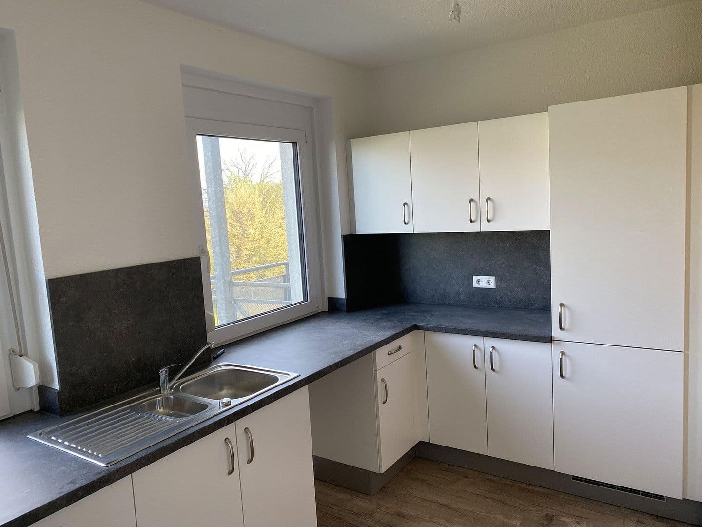 Prodej bytu 3+1 99 m², Lucius-D.-Clay-Str. 4, Göppingen, Bádensko-Württembersko Prodej bytu 3+1 99 m², Lucius-D.-Clay-Str. 4, Göppingen, Bádensko-Württembersko