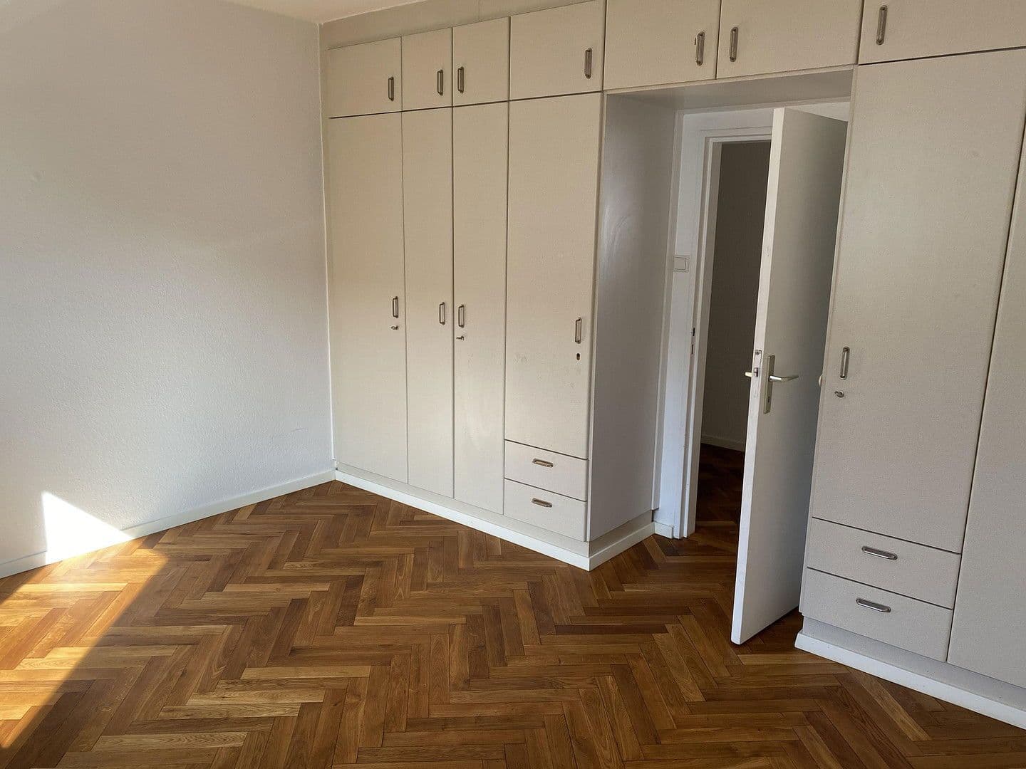 Prodej bytu 3+1 99 m², Lucius-D.-Clay-Str. 4, Göppingen, Bádensko-Württembersko Prodej bytu 3+1 99 m², Lucius-D.-Clay-Str. 4, Göppingen, Bádensko-Württembersko