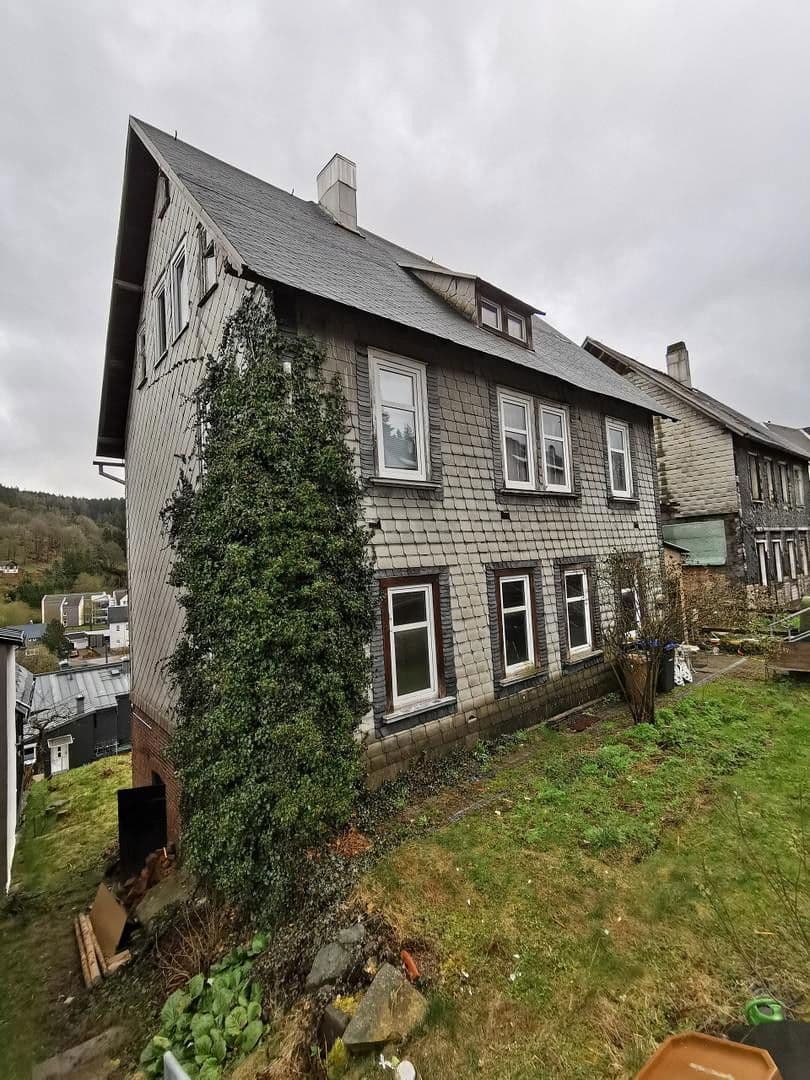 Prodej domu 158 m², pozemek 406 m², Schleussinger Straße 29, Ilmenava, Durynsko Prodej domu 158 m², pozemek 406 m², Schleussinger Straße 29, Ilmenava, Durynsko