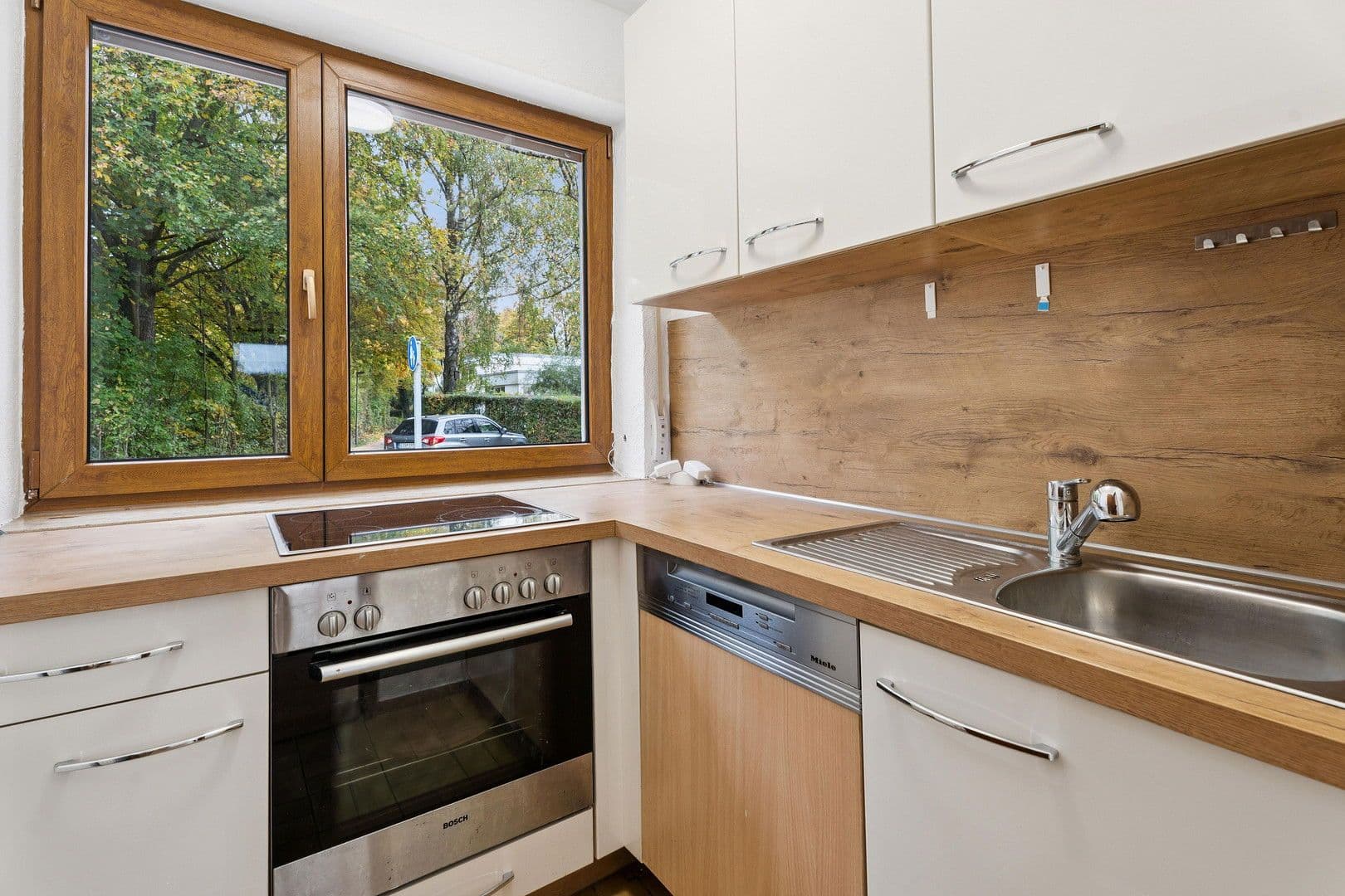 Prodej domu 145 m², pozemek 480 m², Ulm, Bádensko-Württembersko Prodej domu 145 m², pozemek 480 m², Ulm, Bádensko-Württembersko