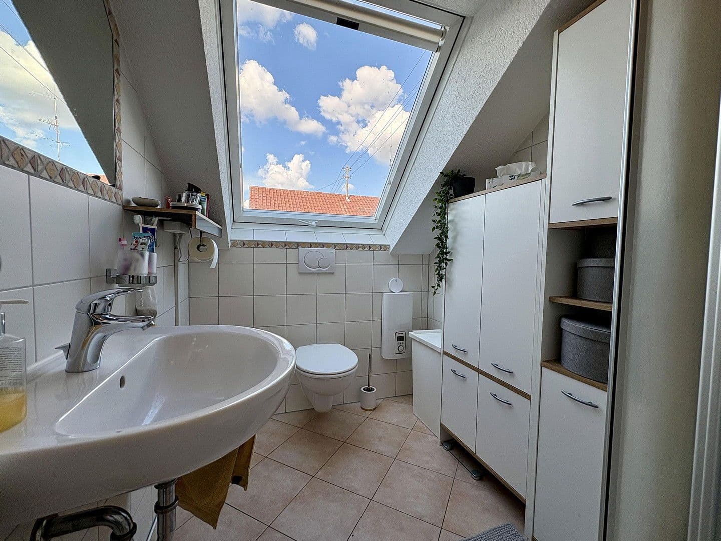 Pronájem bytu 3+1 63 m², Bergstr. 40, Ludwigsburg, Bádensko-Württembersko Pronájem bytu 3+1 63 m², Bergstr. 40, Ludwigsburg, Bádensko-Württembersko