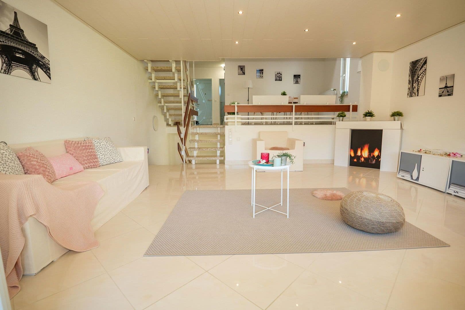 Prodej domu 123 m², pozemek 306 m², Rosensteinstr. 14, Rechberghausen, Bádensko-Württembersko Prodej domu 123 m², pozemek 306 m², Rosensteinstr. 14, Rechberghausen, Bádensko-Württembersko