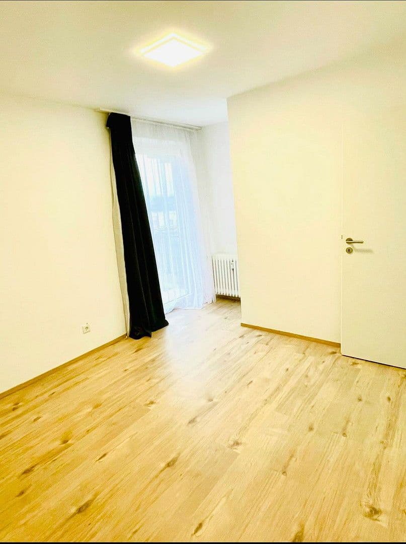 Pronájem bytu 3+1 92 m², Köln, Severní Porýní-Vestfálsko Pronájem bytu 3+1 92 m², Köln, Severní Porýní-Vestfálsko