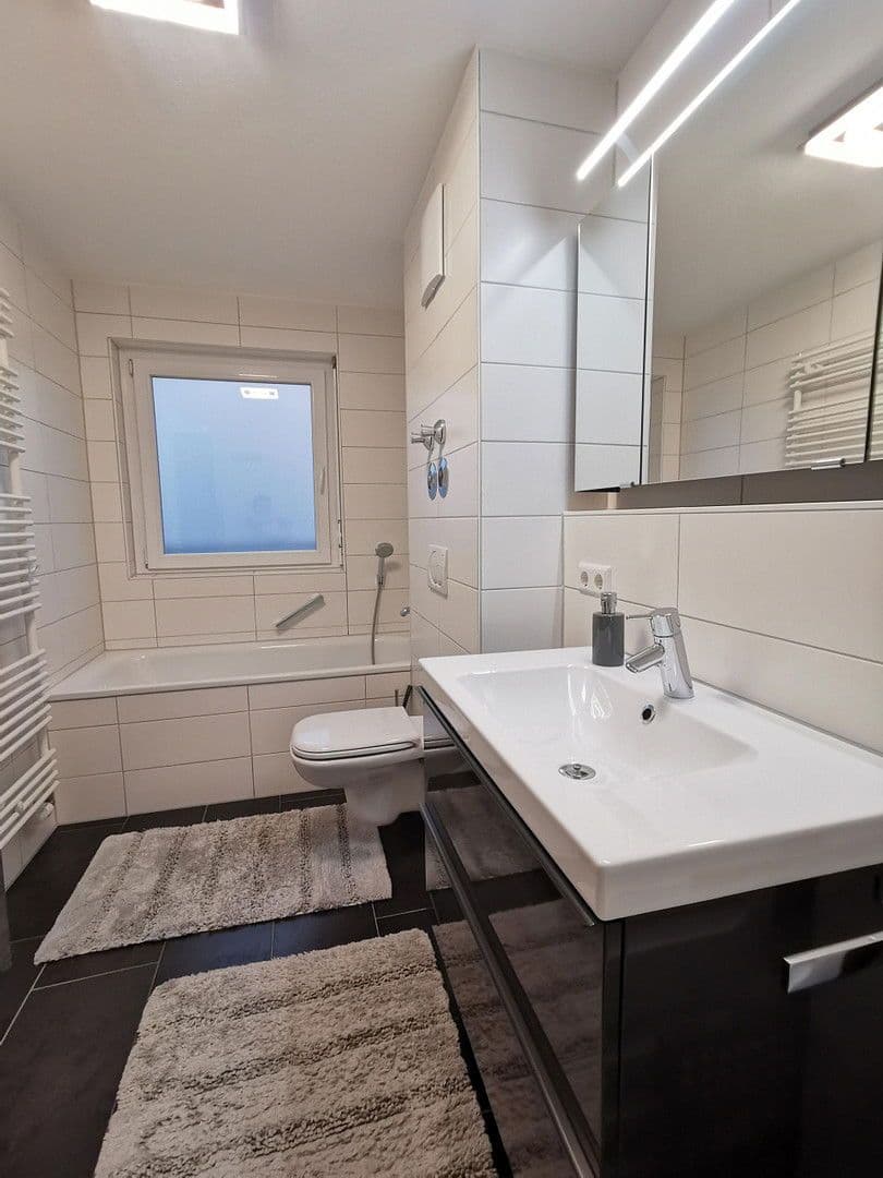 Prodej bytu 3+1 80 m², Böblingen, Bádensko-Württembersko Prodej bytu 3+1 80 m², Böblingen, Bádensko-Württembersko