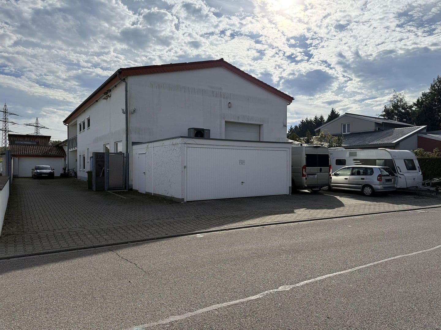 Prodej domu 190 m², pozemek 1.000 m², Linkenheim-Hochstetten, Bádensko-Württembersko Prodej domu 190 m², pozemek 1.000 m², Linkenheim-Hochstetten, Bádensko-Württembersko