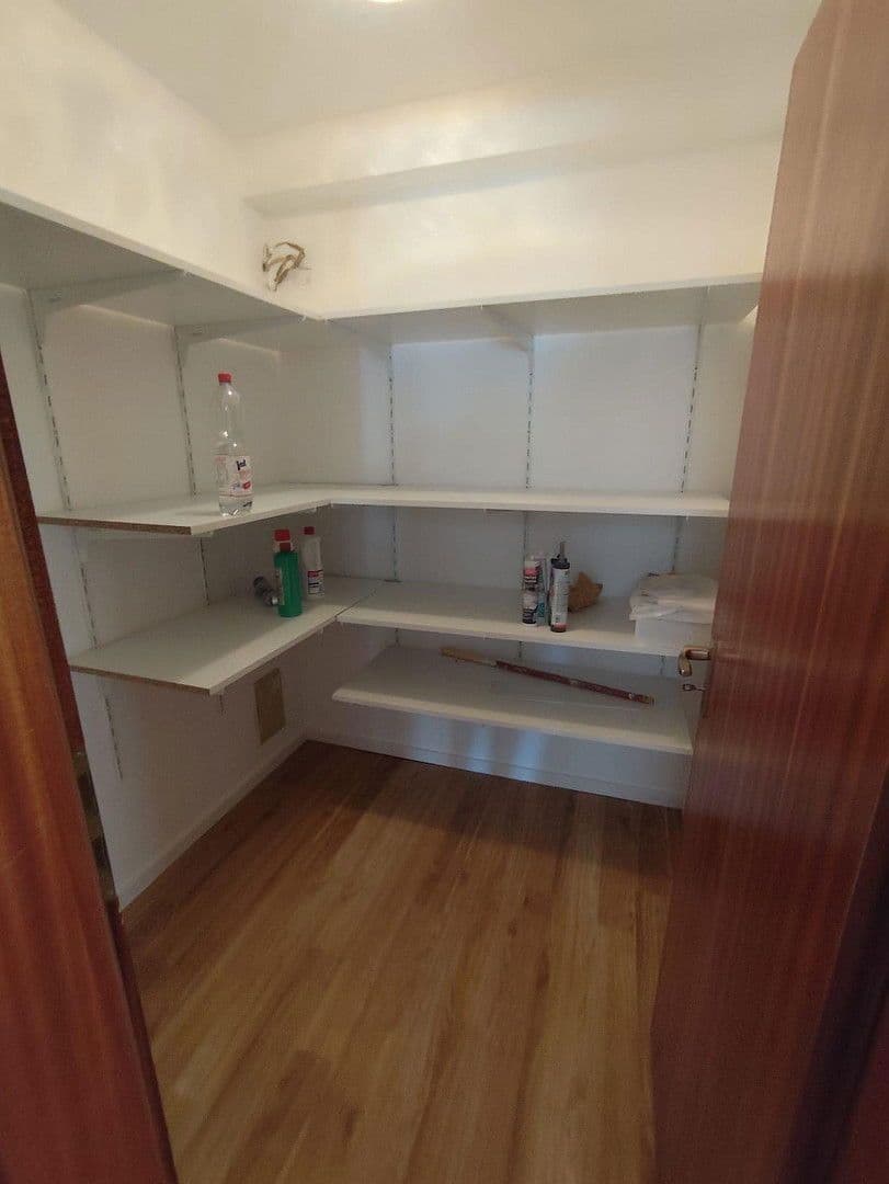 Pronájem bytu 3+1 96 m², Sartoriusstr. 6, Würzburg, Bavorsko Pronájem bytu 3+1 96 m², Sartoriusstr. 6, Würzburg, Bavorsko