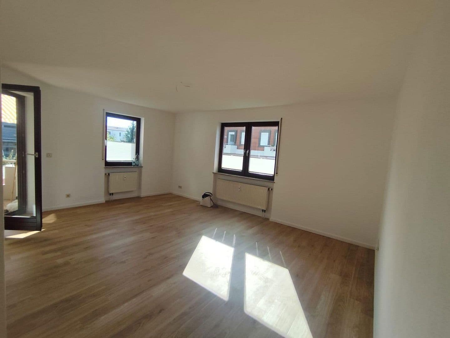 Pronájem bytu 3+1 96 m², Sartoriusstr. 6, Würzburg, Bavorsko Pronájem bytu 3+1 96 m², Sartoriusstr. 6, Würzburg, Bavorsko