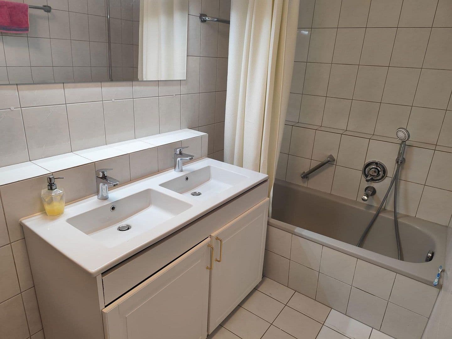 Pronájem bytu 3+1 96 m², Sartoriusstr. 6, Würzburg, Bavorsko Pronájem bytu 3+1 96 m², Sartoriusstr. 6, Würzburg, Bavorsko