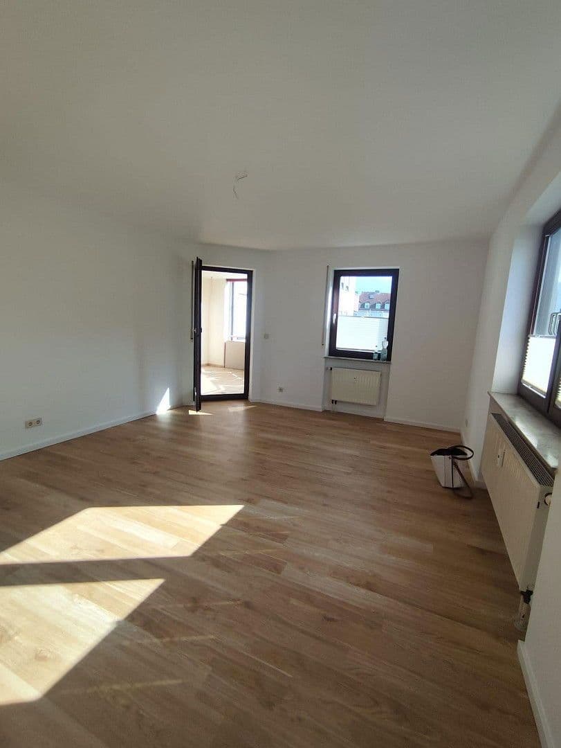 Pronájem bytu 3+1 96 m², Sartoriusstr. 6, Würzburg, Bavorsko Pronájem bytu 3+1 96 m², Sartoriusstr. 6, Würzburg, Bavorsko