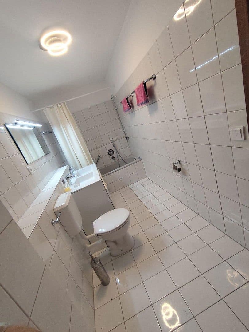 Pronájem bytu 3+1 96 m², Sartoriusstr. 6, Würzburg, Bavorsko Pronájem bytu 3+1 96 m², Sartoriusstr. 6, Würzburg, Bavorsko