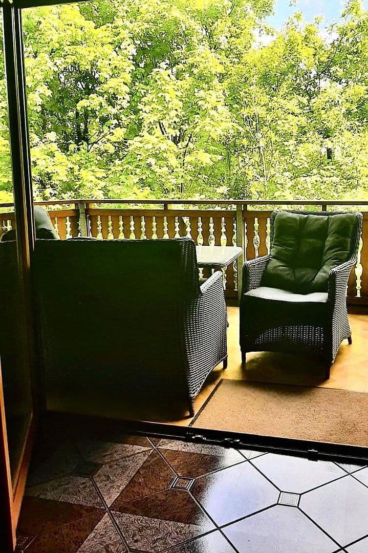 Prodej domu 293 m², pozemek 516 m², Ziegelsteige 38, Forchtenberg, Bádensko-Württembersko Prodej domu 293 m², pozemek 516 m², Ziegelsteige 38, Forchtenberg, Bádensko-Württembersko